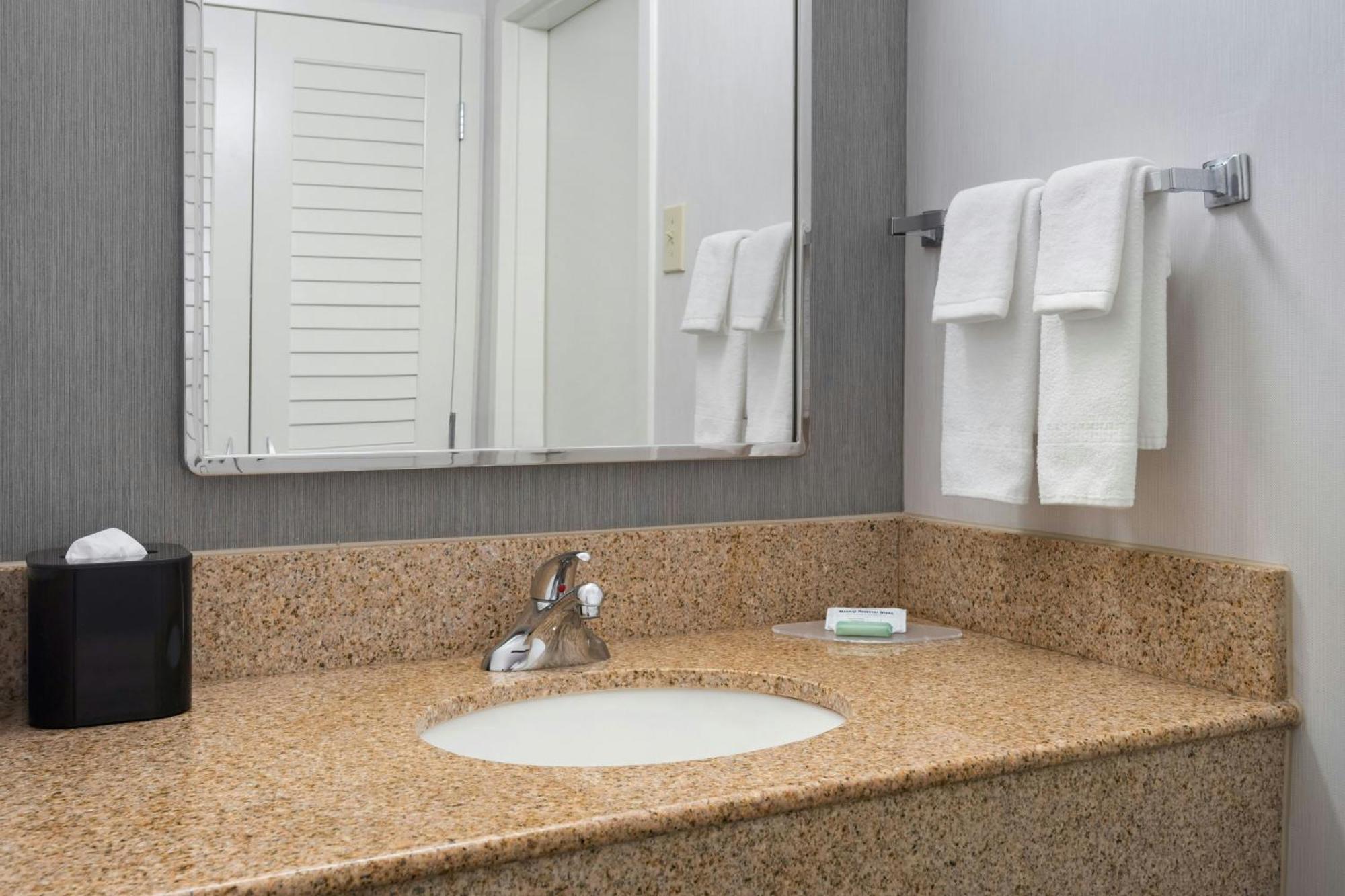 Courtyard By Marriott New Carrollton Landover Εξωτερικό φωτογραφία